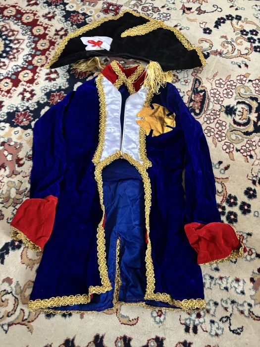 Одежда для новогому году