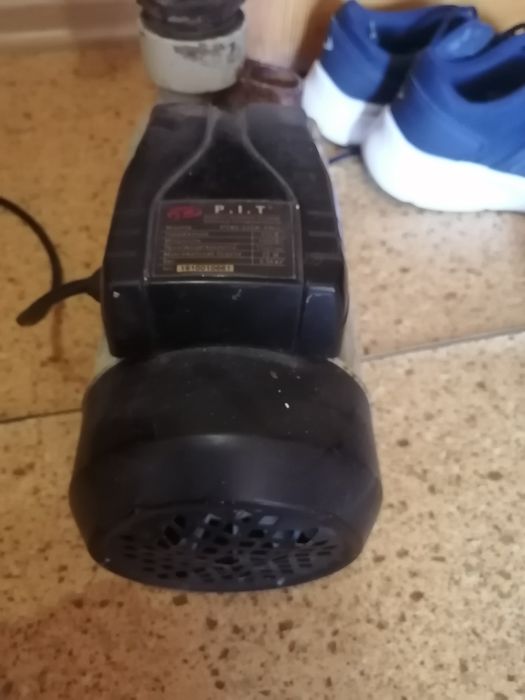 Насос водяной б/у.  Рабочии