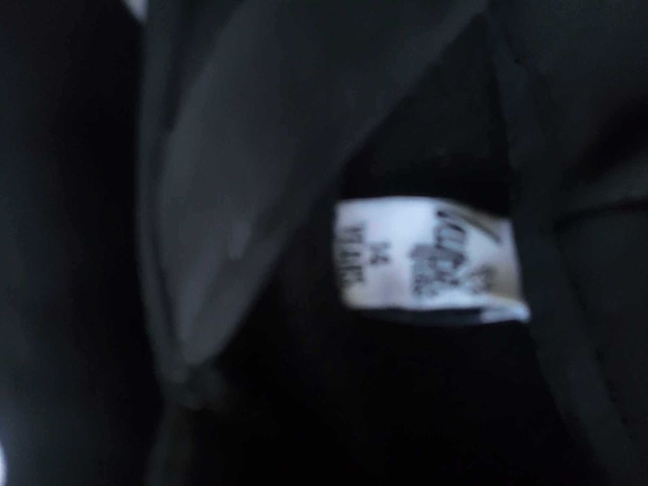 Жесток марков суичър HYPE, като нов, 21 лв.