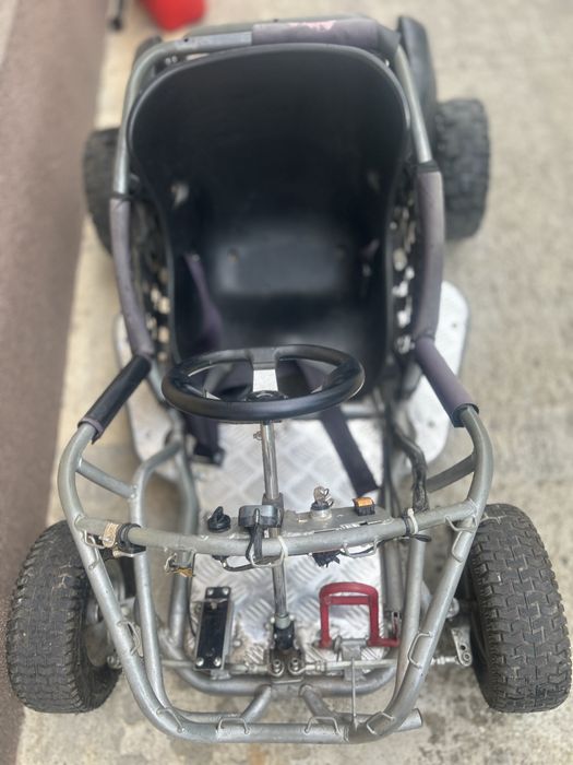 Vand buggy Hect electric de copii intre 8-10 ani