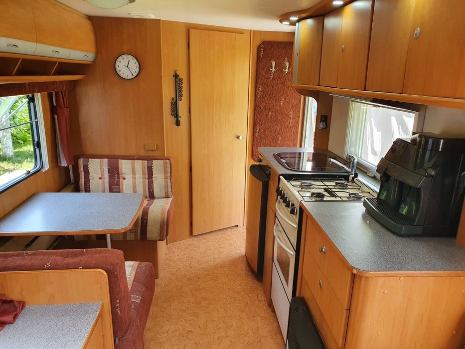 Dethleffs 2005 5,4m 1200kg
