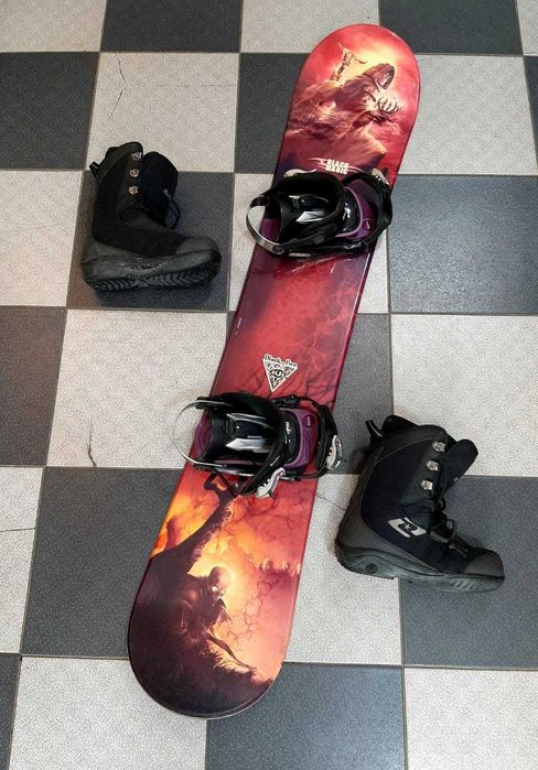 Сноуборд комплект с креплением и ботинками