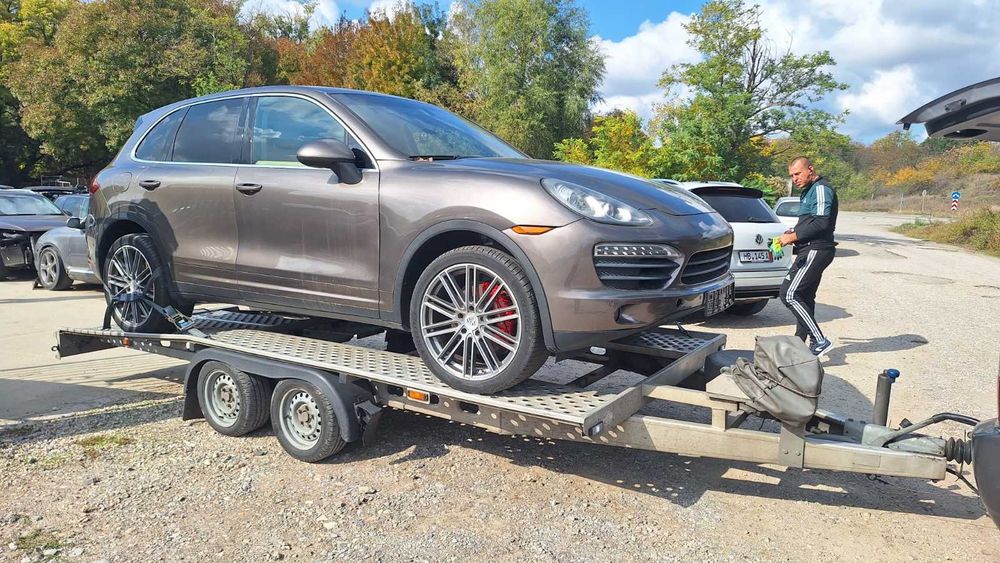 Porsche Cayenne 3.0 TDI , CRC motor 245 к.с. , автомат,5 броя на части