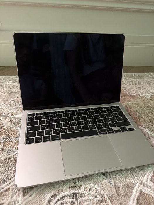 Macbook air m1 8gb