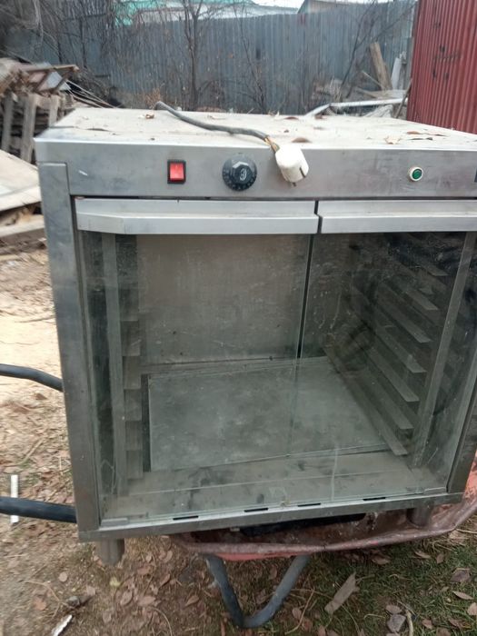 Расстоячный шкаф