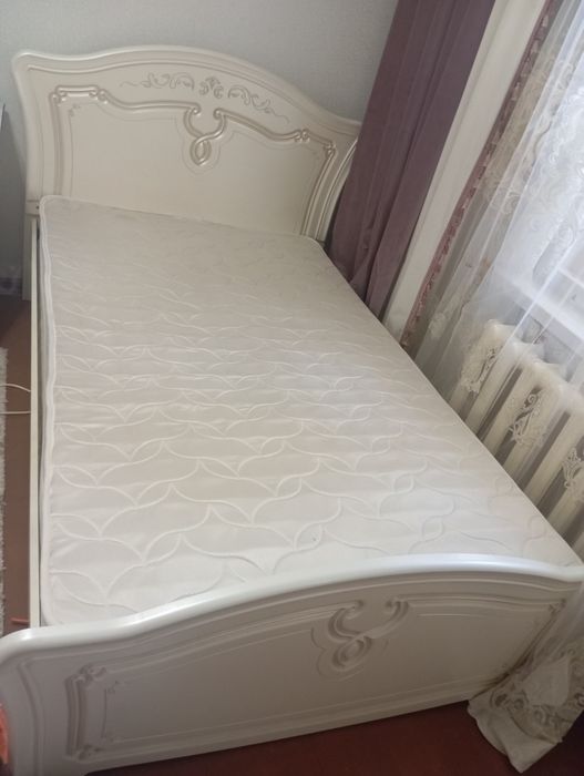Кровать спальный