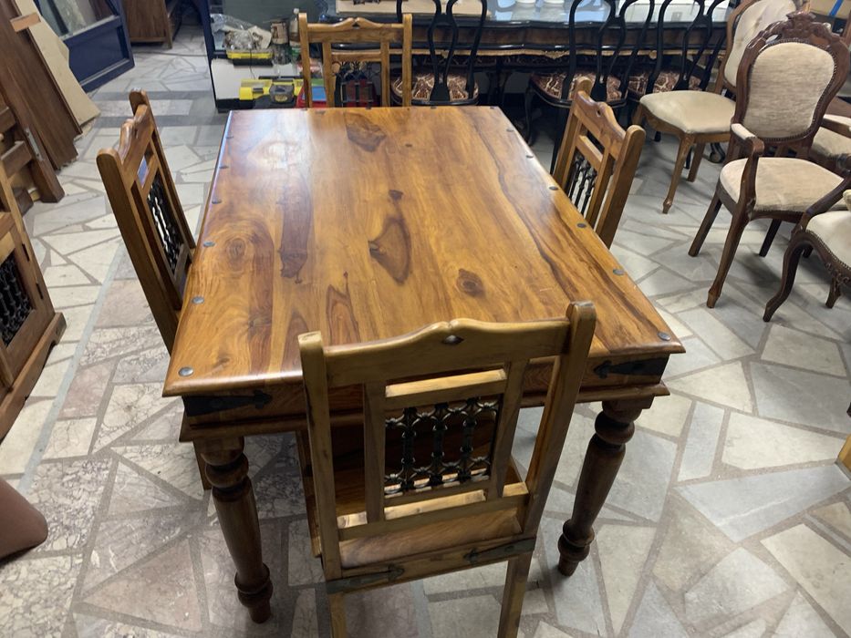 Титкова масивна маса с 6 стола