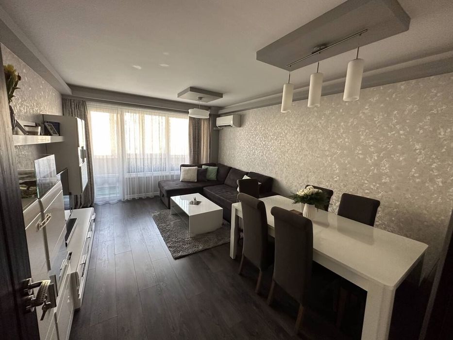 Продава се Тристаен апартамент в София, Хаджи Димитър - 84 кв.м за 2261 €/кв.м - Снимка #1