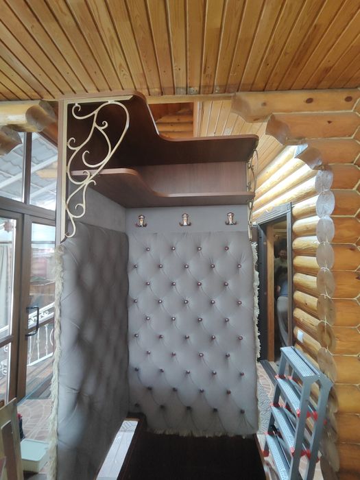 Угловой шкаф в прихожую