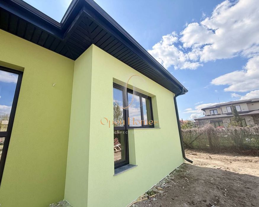 Къща в Пловдив, област-с.Скутаре площ 133 цена 228000