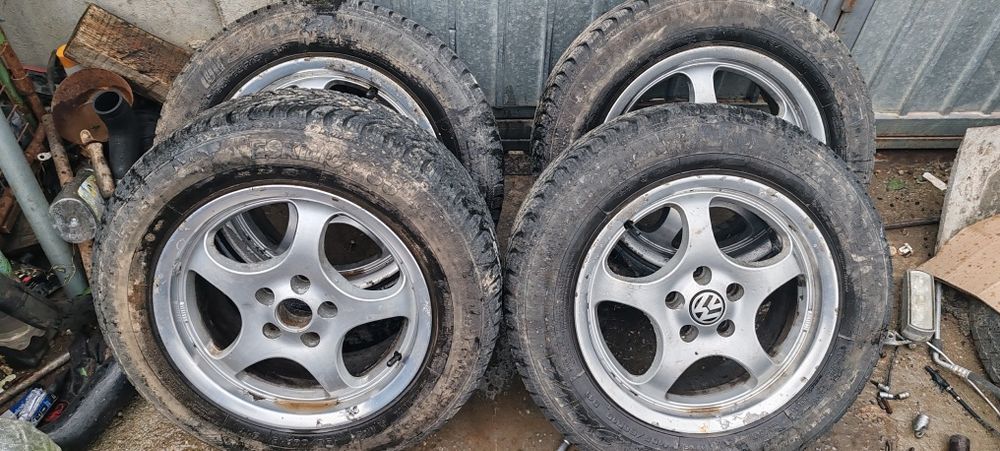 Jante aliaj 5x100r 15 cu cauciucuri iarna