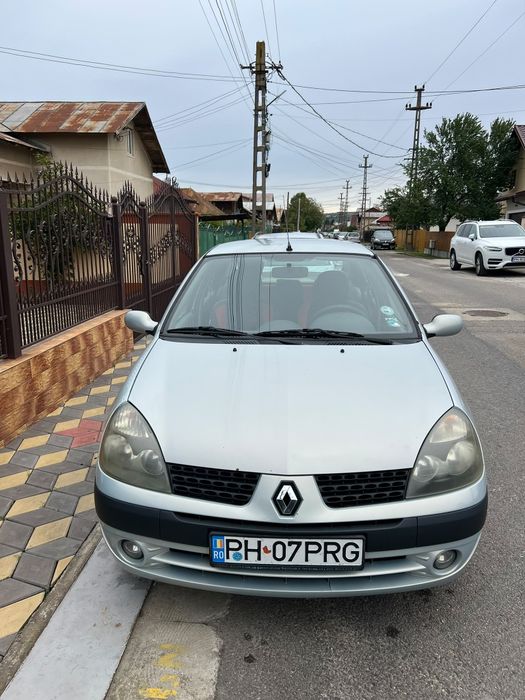 Vând Renault Clio