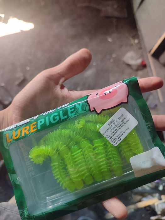 продам катушку леску и приманки