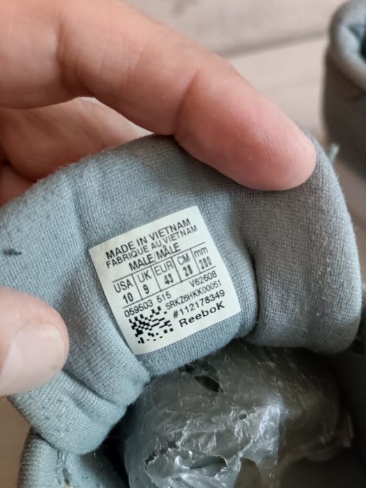 Оригинальные кроссы Reebok
