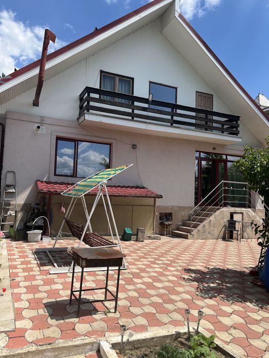 De vanzare , Casa +800/m2 teren Iasi