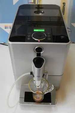 Espressor Jura Impressa F7 sau Ena Micro 9 sau Philips EP5500