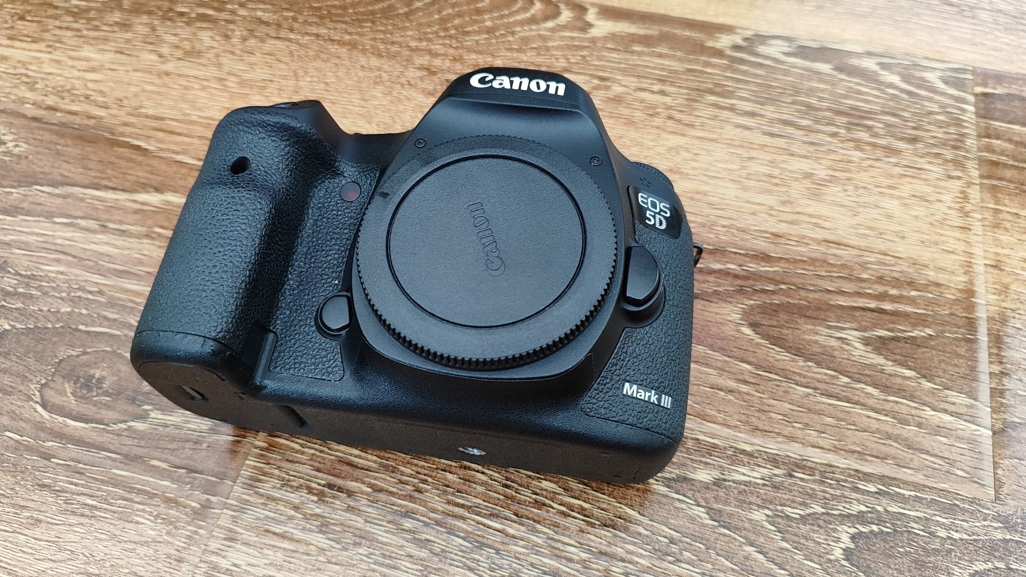 Canon 5d mark iii: 700 у.е. - Цифровые фотоаппараты Чирчик на Olx