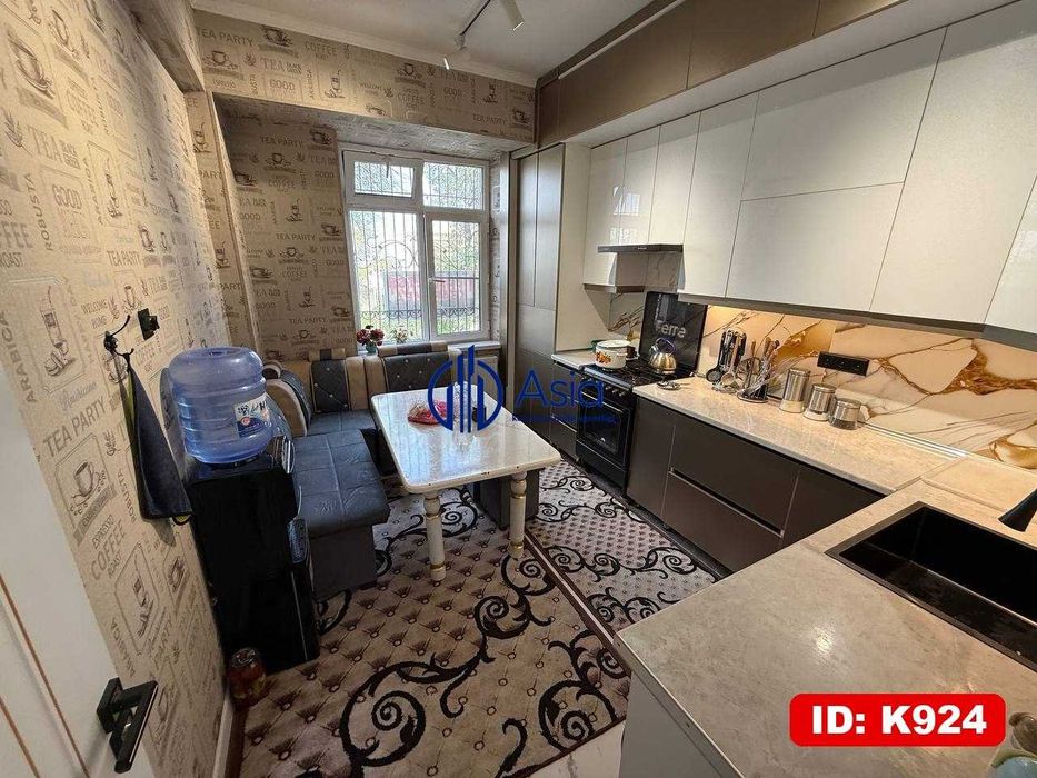 K924 Arzon narxda Media parkdan 3xxona 3etaj kvartira Srochna sotiladi