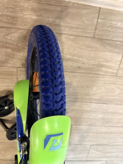 Детско колело Drag 16
Размер 16“
Тегло 8.9 kg