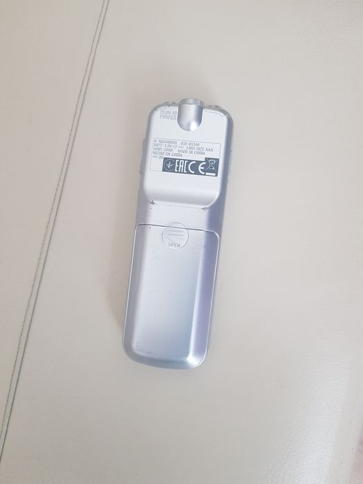 Диктофон  (SONY)