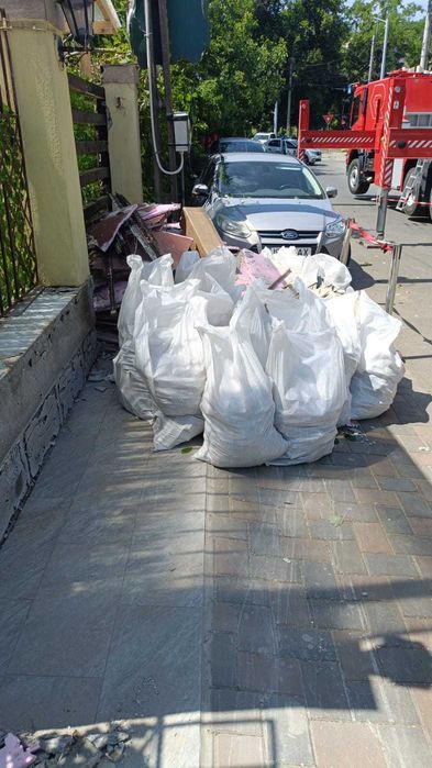 Curatenie la spatii comerciale , debarasare moloz , copaci , Gazon