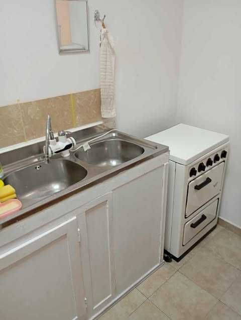 Дава се под наем Едностаен апартамент в София, 7-ми 11-ти километър - 25 кв.м за 230 € - Снимка #3