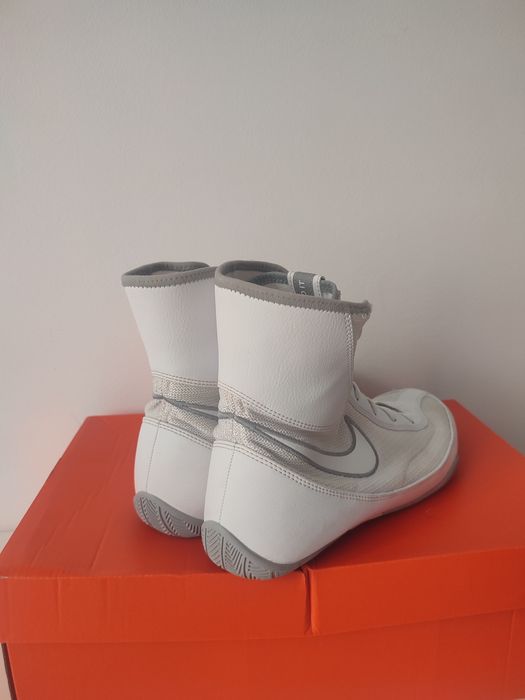 Ghete de box Nike