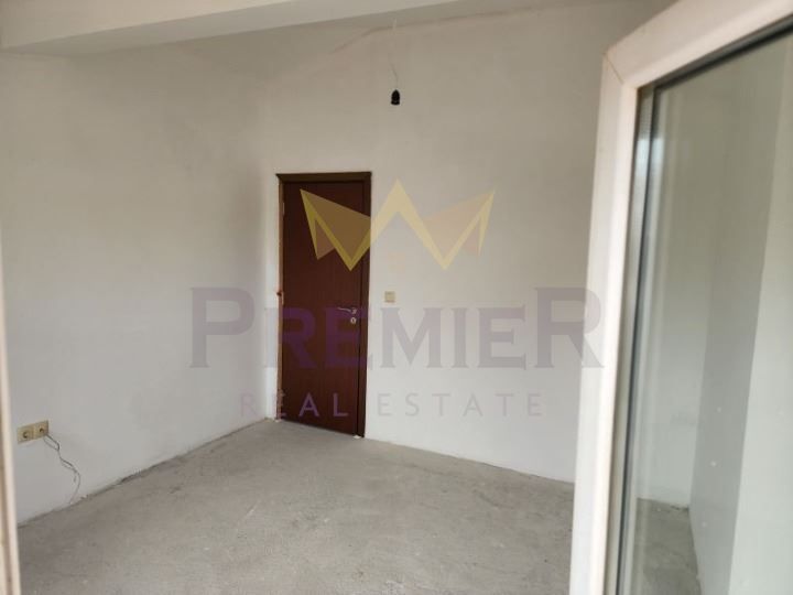 Продава се Тристаен апартамент в Царево - 90 кв.м за 555 €/кв.м - Снимка #5