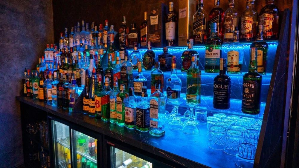 Дава се под наем Заведение в Бургас, Център - 400 кв.м за 1020 € - Снимка #6