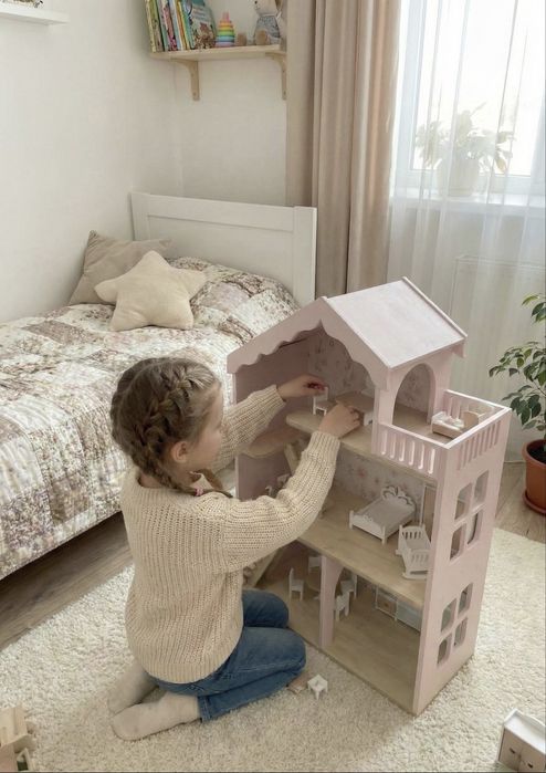 Кукольный домик натуральное дерево. Домик для барби.