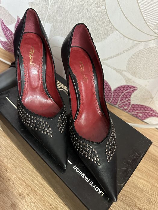 Токчета Diorelli, розови токчета, адидас