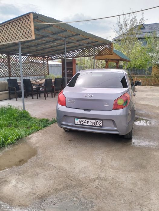 Автомобиль Sherry bonus 2011 года