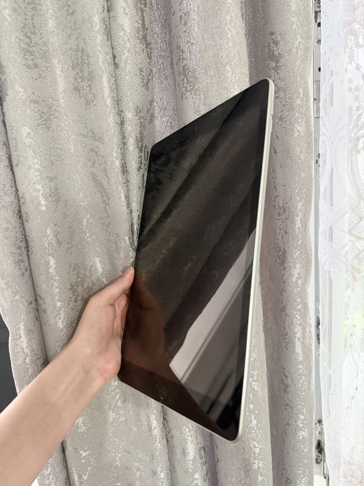 Серебристый iPad 10.2 64гб