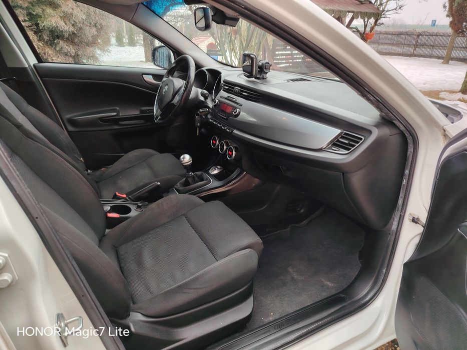 Alfa Romeo Giuletta 1.4 turbo benzina Euro5 an 2010  Climatronic Navi