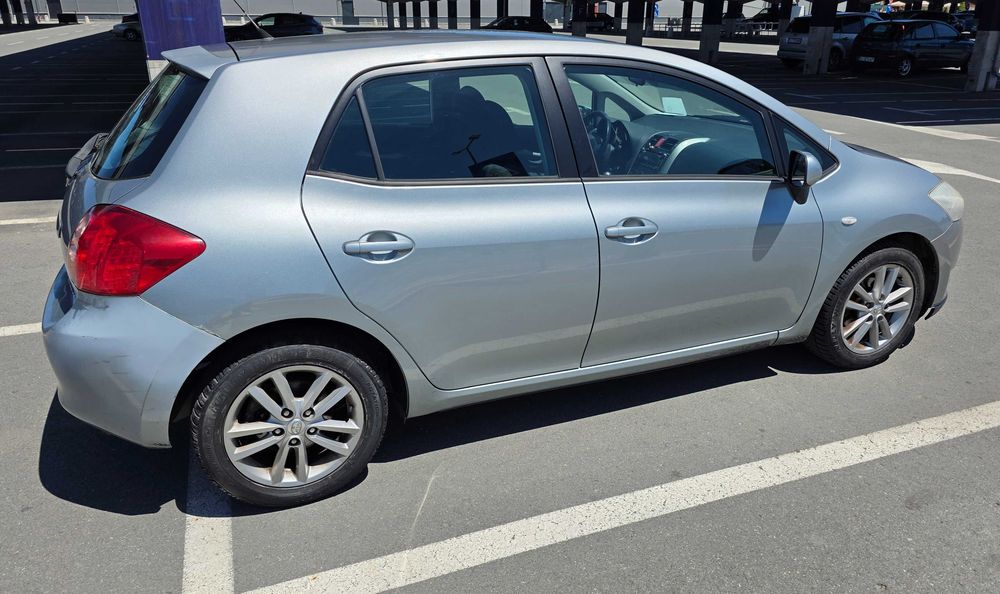 Vând Toyota Auris, 2009, 82 000km, 1.6 benzină, 124CP