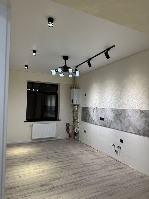 3 xonali evro kvartira sotiladi!Yangihayot Sputnik 5 Novostroyka 74kv