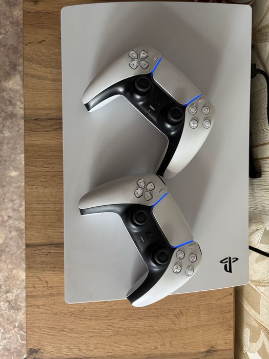 Продам PlayStation 5 825gb