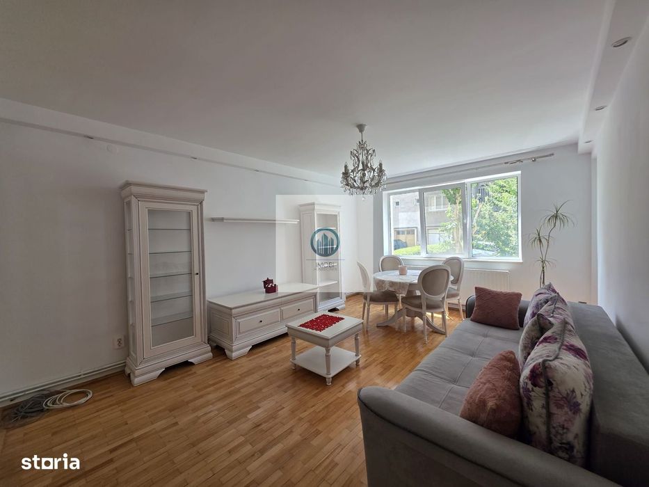 Apartament 3 camere decomandat SU 78 mp renovat - Deva, Str. Carpati
