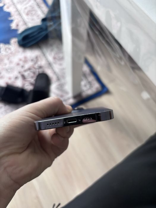 Iphone 14 pro требуется замена акб