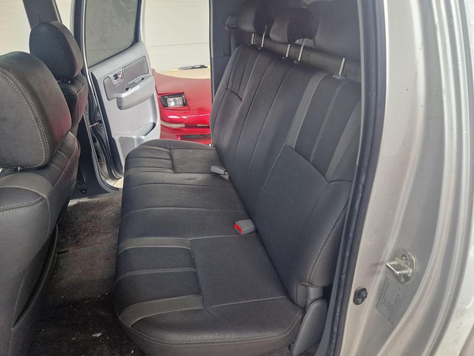 Dezmembrez Toyota Hilux 2006-2012 3.0 Invicible Manuala