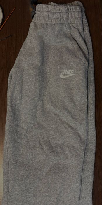 Pantaloni NIKE NOI,ultima reducere de vara