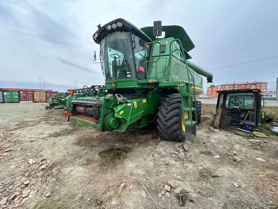 John Deere 9670 STS комбайн