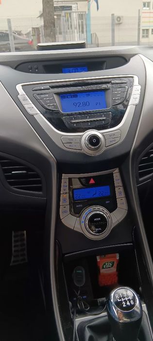 Hyundai Elantra  cumpărată din Ro.
