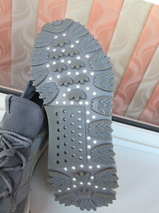 Adidas  nmd   s1