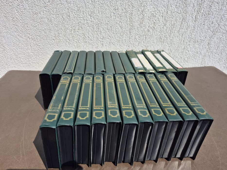 Vand lot 25 casete video de 195 minute  pentru reinregistrare 

- HQ

- MESE