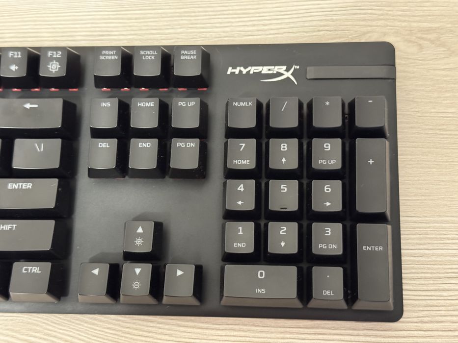Tastatura mecanica gaming HyperX Alloy full numpad