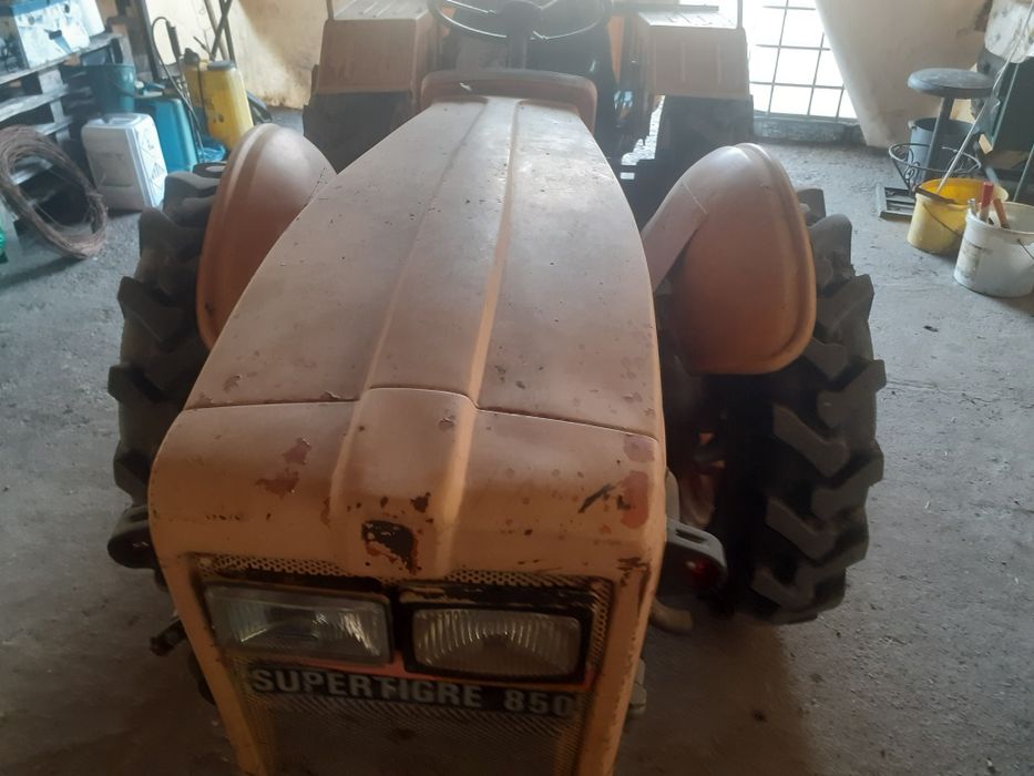 Vând Tractor carraro