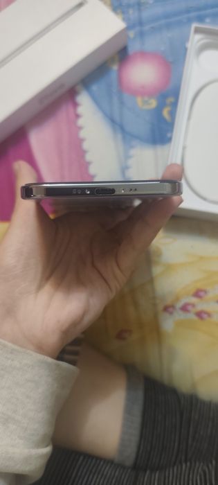 Продам Айфон эир