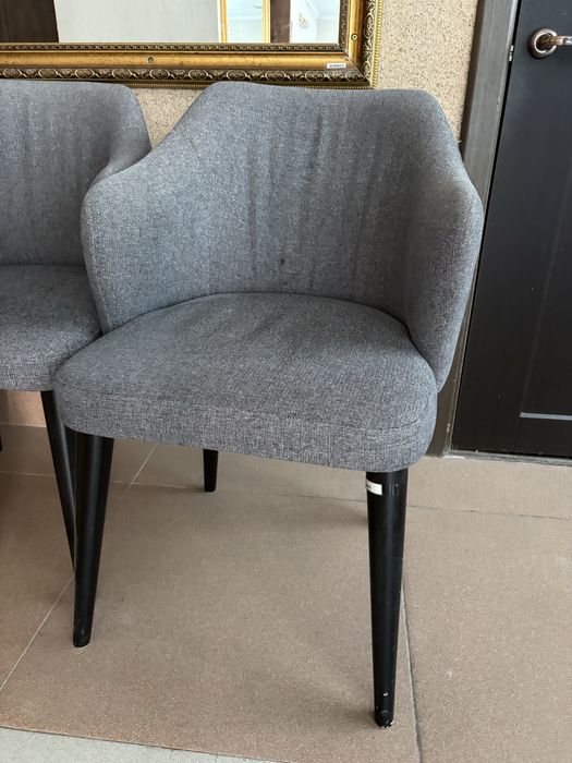 Продаються стулья