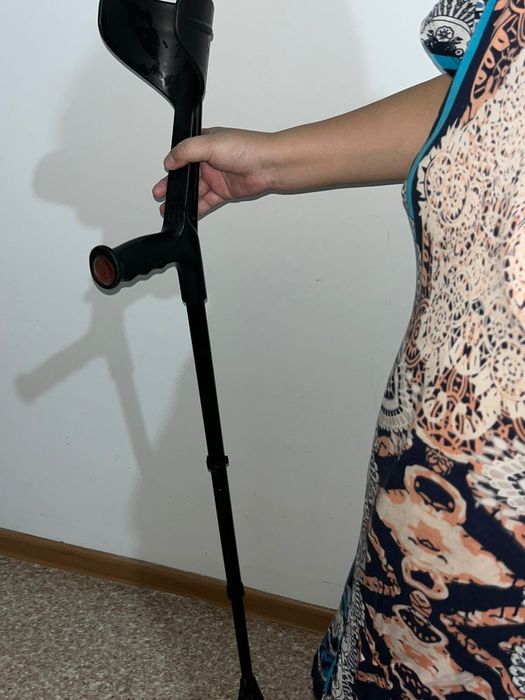 Костыль под мышечный